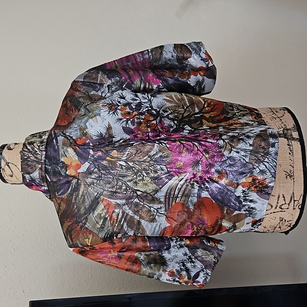 D & Y Cropped Jacket - Picture 9 of 9